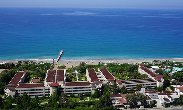 54 yıllık turistik otel kapandı