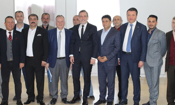 Burkay, 'Turizm ve seyahat acentalarımızın yanındayız''