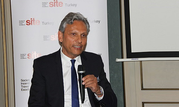 Firuz Bağlıkaya, ''Hakkınızı savunacak bir yönetim seçin''