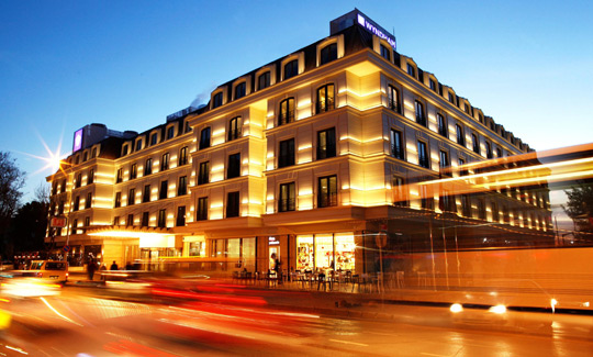 Wyndham, Türkiye'deki ilk otelini Kalamış'ta açtı