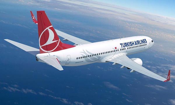Tiyatro perdesi Türk Hava Yolları ile gökyüzünde açılıyor