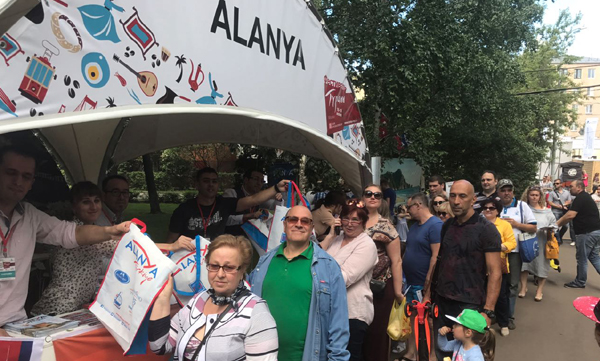'Türkiye Festivali'ni 200 bin Rus ziyaret etti