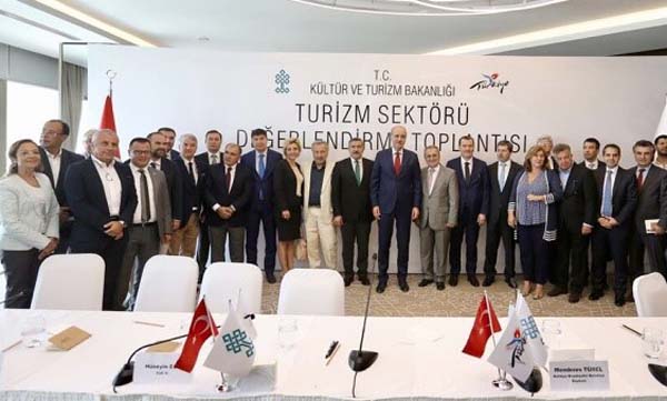 Turizmciler bakandan bayram tatilinin 9 gün olmasını istedi