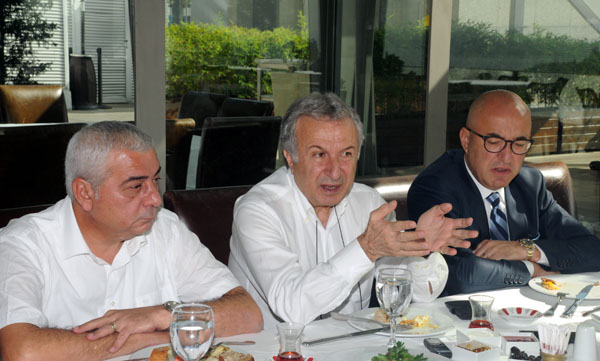 Başaran Ulusoy, ''Beni acentalar bırakmıyor''