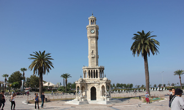 İzmir'de otellerde yer kalmadı