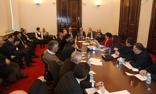 İstanbul'da tarihi cami ziyaretlerinin sorunları konuşuldu