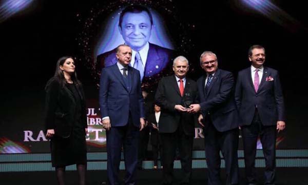 Karaloğlu, ''Bizim ana taşıyıcı sektörümüz turizm''