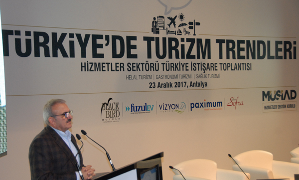 Münir Karaloğlu, ''Antalya Helal Turizm merkezi olmalı''