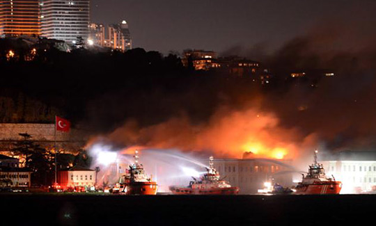 İstanbul'daki tarihi bina yangınlarında