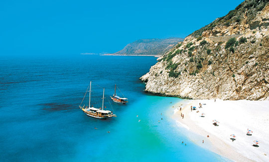 Turizmciler Antalya turizmini masaya yatırdı