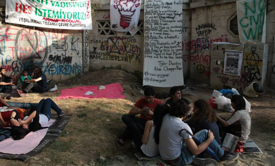 Gezi Parkı'na müdahale