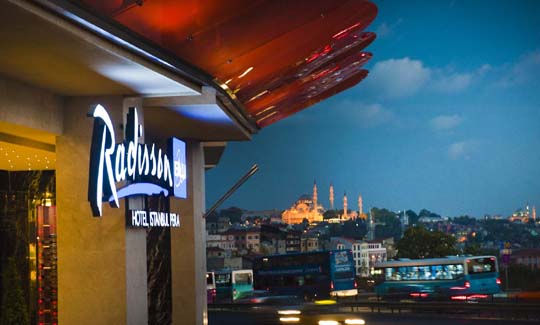 Pera'nın ilk 5 yıldızlı oteli açıldı
