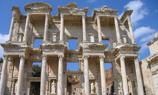 Turistler en çok Efes Antik Kenti'ni gezdi