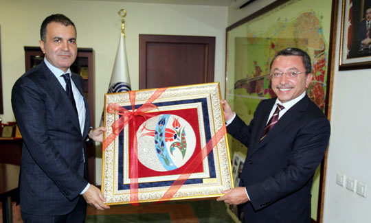 Turizm Bakanı Çelik'e SEYMER tablosu