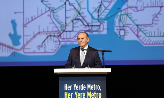 İstanbul'u gelişmiş kentlerle yarışan bir noktaya taşıyoruz