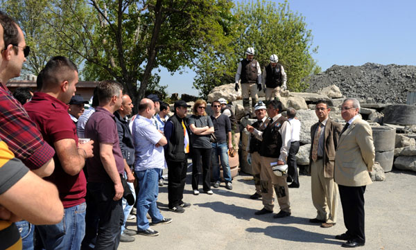 Turizm sektörü çalışanlarına acil farkındalık eğitimi