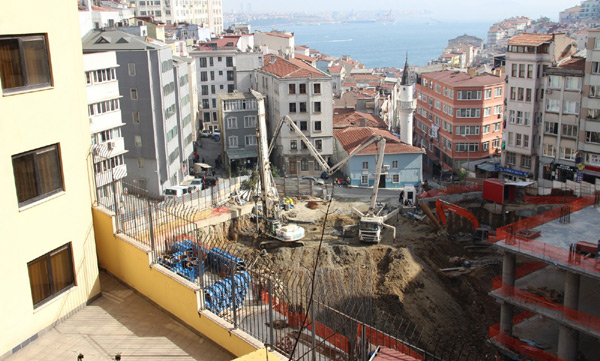 Maksim'in yerine 17 katlı otel yapımını mahkeme durdurdu