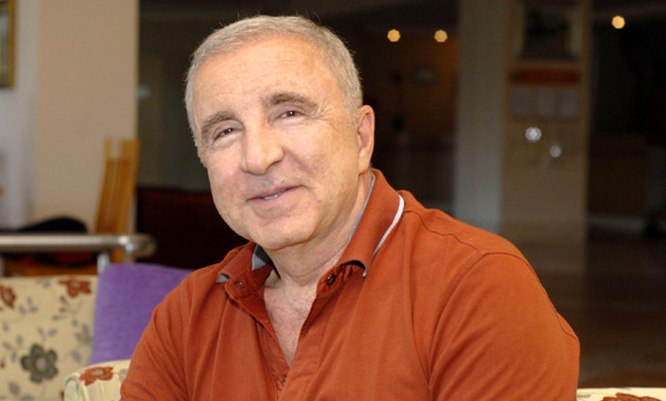 Ünal Aysal, Antalya'daki iki otelini daha elinden çıkarıyor