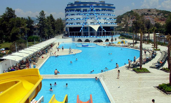 Türkiye'nin ilk 'Helal Uygunluk Belgesi' Bera Alanya Otel'e