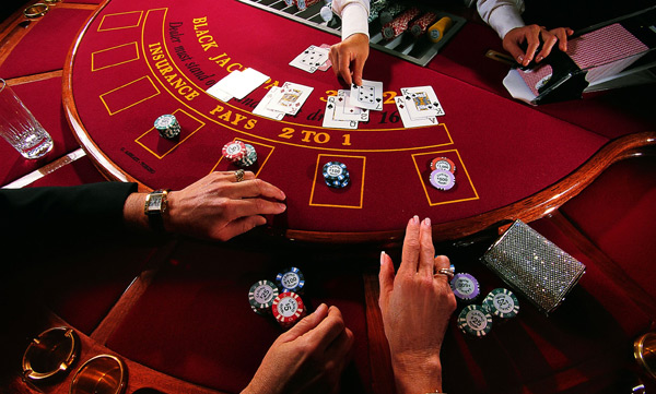Ferit Şahenk'ten bu kez de Atina'da Casino yatırımı