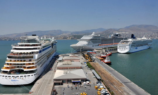 Ege'de kruvaziyer turizminin şampiyonu Kuşadası oldu