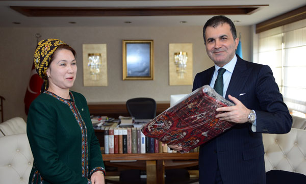 Bakan Çelik, Türkmen mevkidaşı ile görüştü
