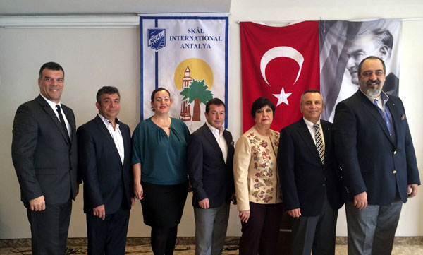 SKAL Antalya'nın yeni dönem başkanı Münciye Çavuşoğlu