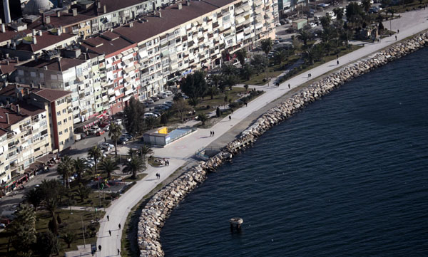 Bursa sahilleri Akdeniz'i aratmayacak