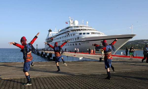 Çeşme esnafı ''Kruvaziyer Turizmi'' için hazır