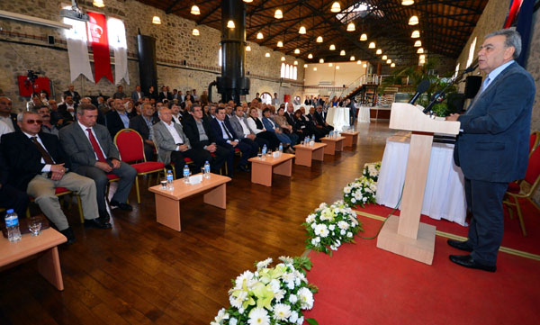 İzmir'in yeni arabalı vapurları için 82 milyonluk imza
