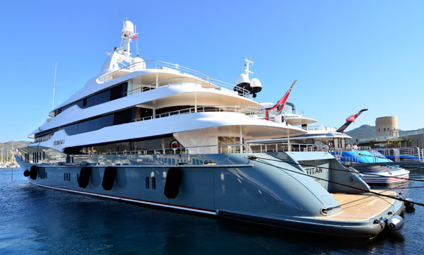 Mega Yat Titan, Palmarina Bodrum'a bağlandı