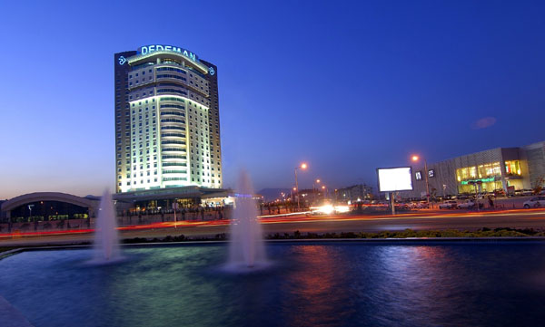 Dedeman Konya e-şarj istasyonu kuran ilk otel oldu