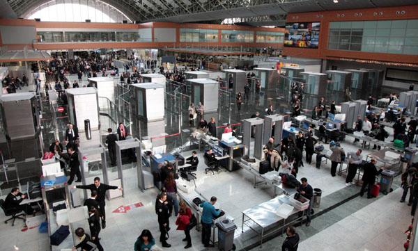 Sabiha Gökçen'de 2014'ün ilk yolcu rekoru kırıldı