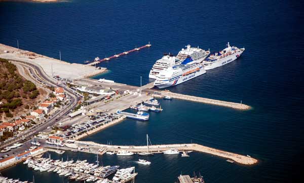 Çeşme, kruvaziyer turizmde hızla büyüyor
