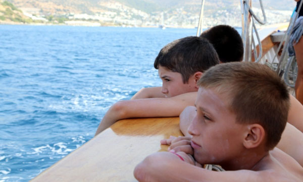 Somalı çocuklar Bodrum'da ''Mavi Yolculuğa'' çıktı