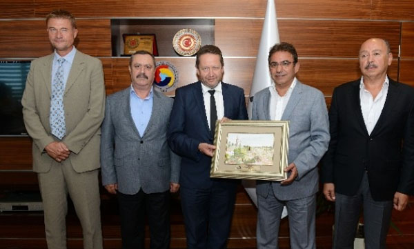 Antalya'ya bu yıl 15 milyon turistin gelmesi bekleniyor