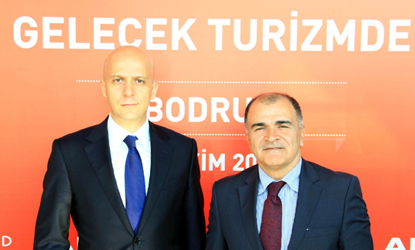 Ayık: ''Turist sayısı 40 milyona, gelirde 32 milyar dolara ulaştı''