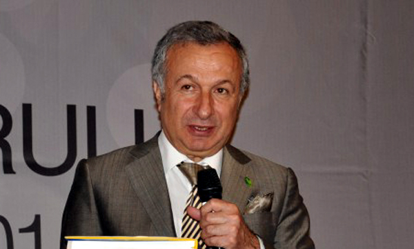 Turizm yaşanan olumsuzluklara rağmen grafiğini yükseltiyor