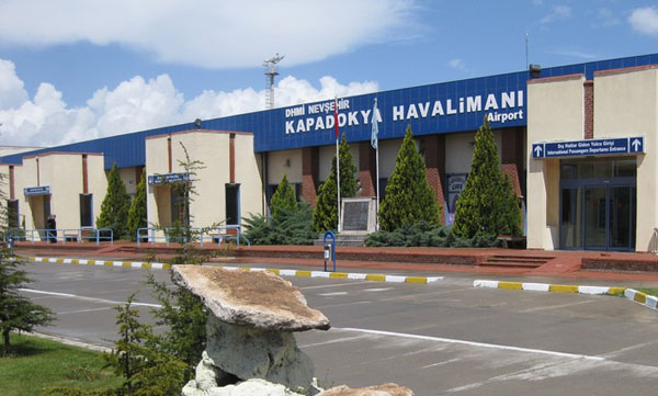 Kapadokya havalimanı kiralama ihalesi ertelendi.