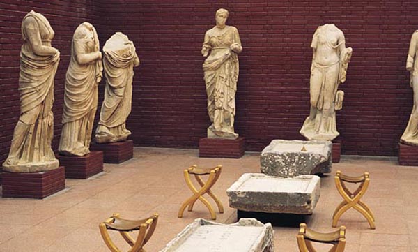 Efes Müzesi açılışa hazırlanıyor