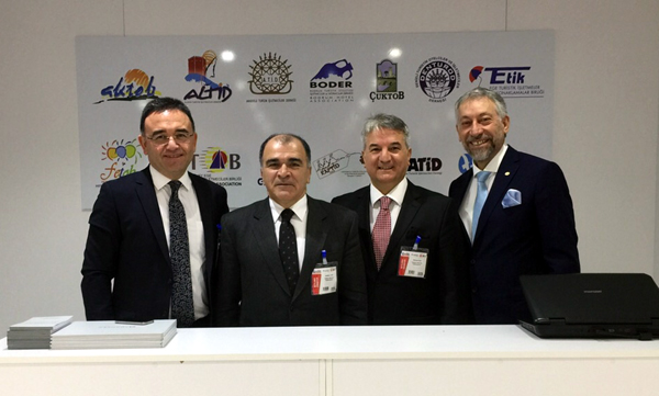İzmir'in tur operatörleriyle iyi iletişim kurması gerekiyor
