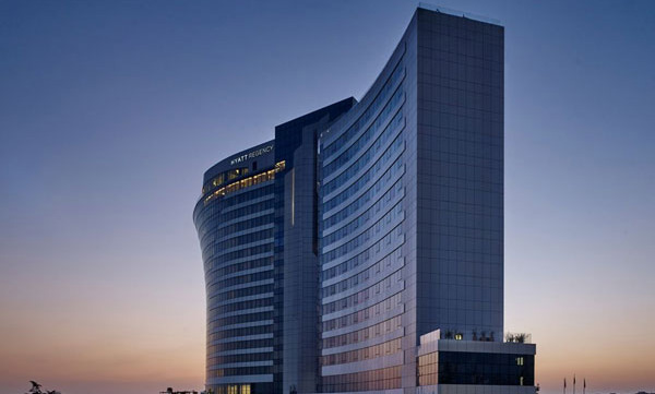 Hyatt Regency kapılarını açtı