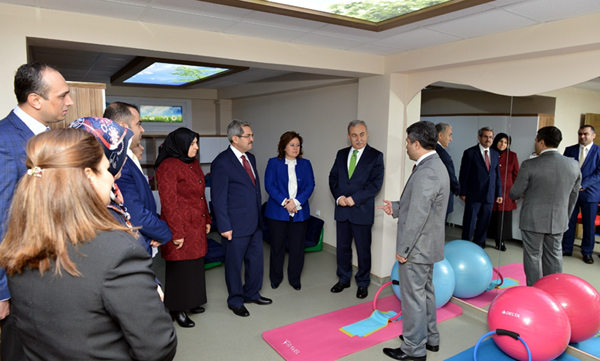 'Anne Oteli' hizmete açıldı