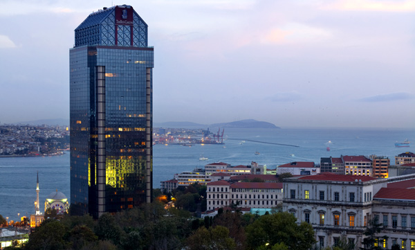 The Ritz-Carlton İstanbul ödüle doymuyor