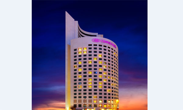 Crowne Plaza İstanbul Oryapark kapılarını açtı