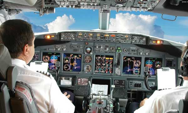 Hava-Sen: ''Uçuş ekipleri öncelikle aşılanmalı''