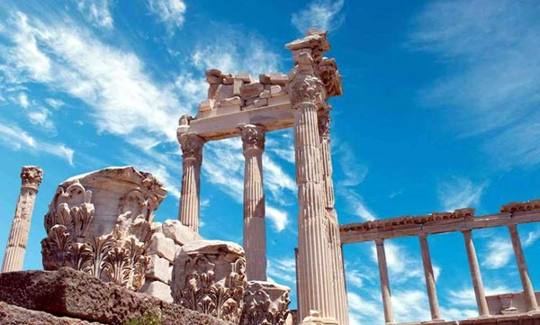UNESCO Dünya Mirası Bergama Dubai yolcusu