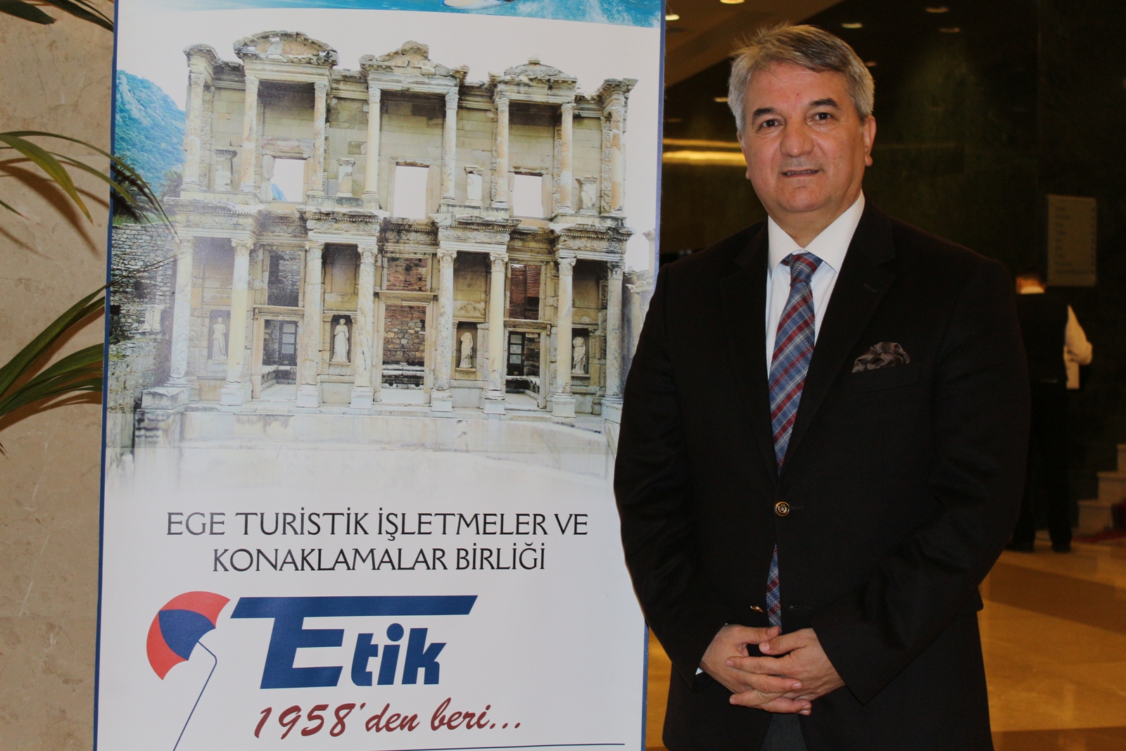 İzmir turizmi dibe vurdu!..