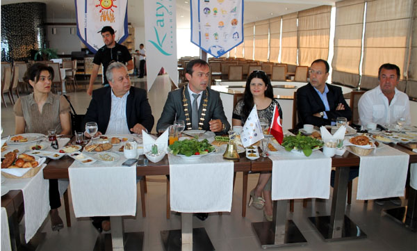 Alanya'da ''Herşey Dahil'' sistemi tartışıldı