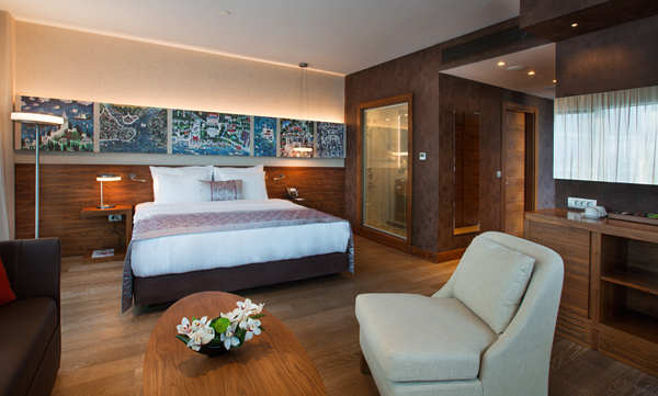 Park Dedeman Levent açıldı